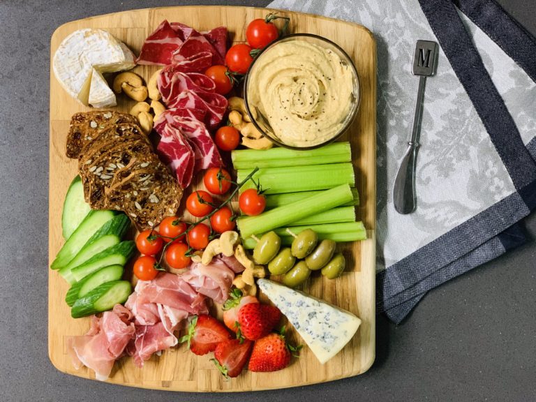 開胃｜生火腿起司蔬果拼盤 Charcuterie & Cheese Board